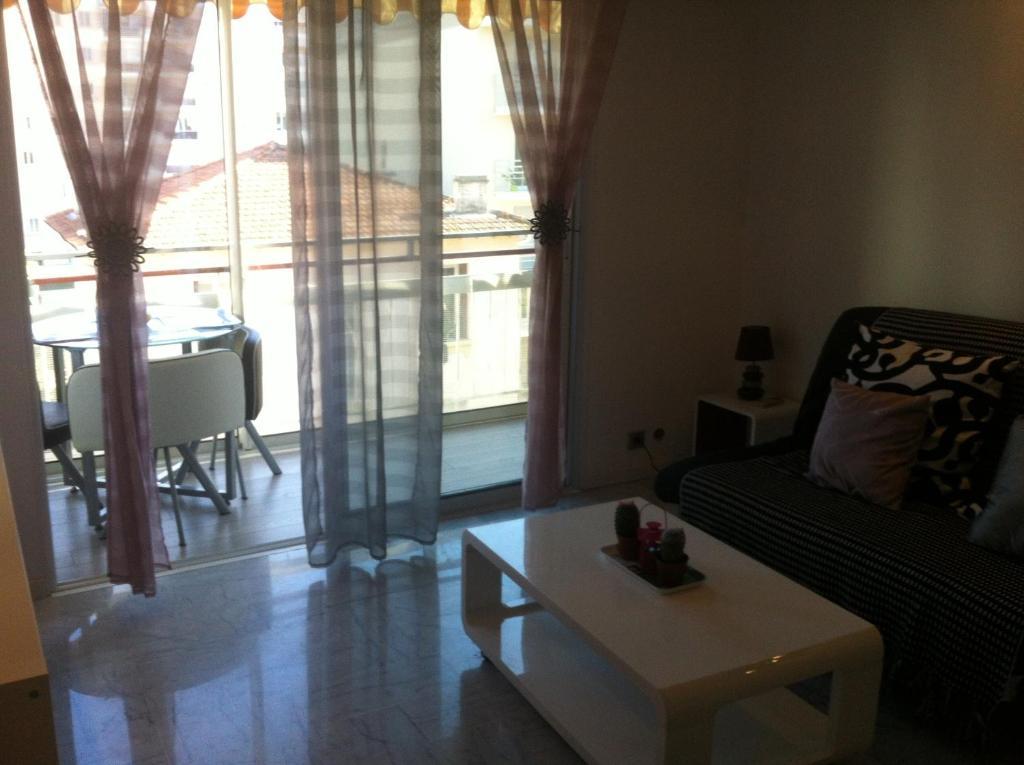 Appartement Les Palmiers جوان ليه باه المظهر الخارجي الصورة