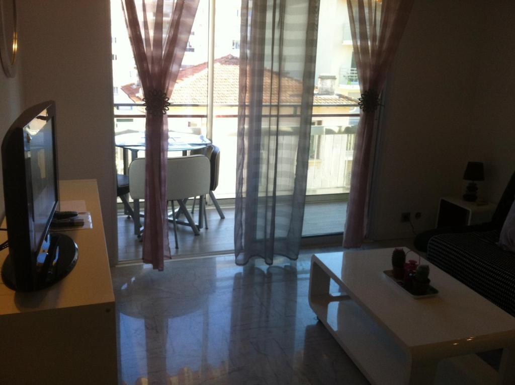 Appartement Les Palmiers جوان ليه باه المظهر الخارجي الصورة